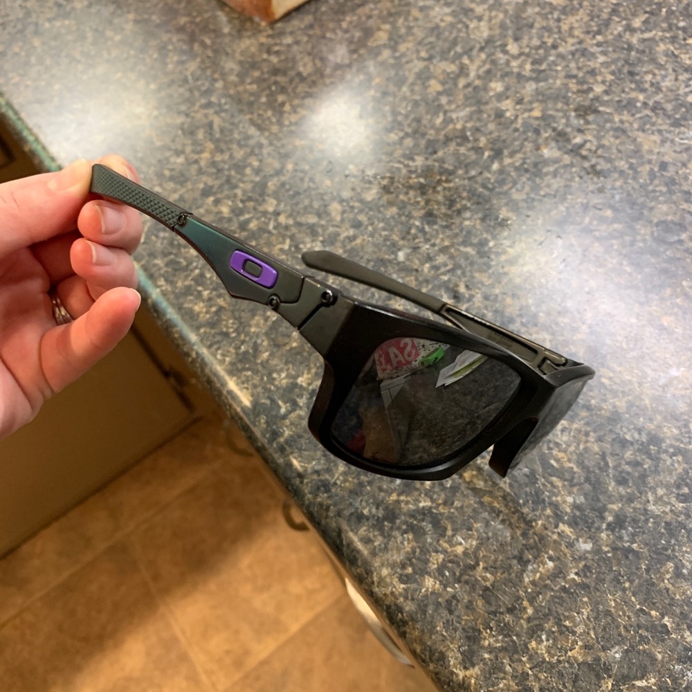 Oakley Jupiter